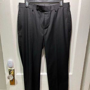 Calvin Klein Men's Slim Fit Pleated Dress Pants / Slacks (Black) - Size 31x30
